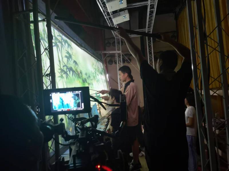 保亭TVC拍摄公司：美妆时尚造梦师，雕琢细节中的高级质感